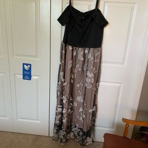 Gown, formal maxi